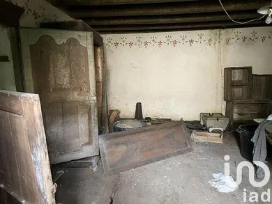 House at Valdelaume (79110)