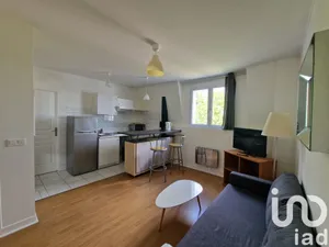 Apartment at Noisy-le-Grand (93160)
