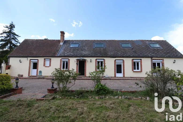 Maison 6 pièces 147 m² · à Chuisnes · 147 m² · 210 000 €