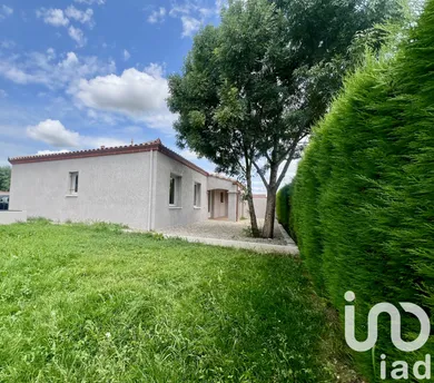 House in Valence (82400)