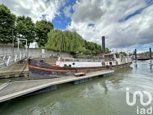 Péniche à Villeneuve-la-Garenne (92390)