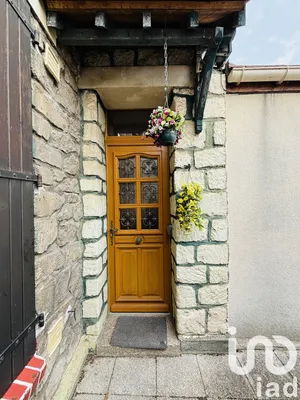 House at Pont-Sainte-Maxence (60700)