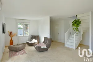 House at Saint-Maurice-en-Gourgois (42240)