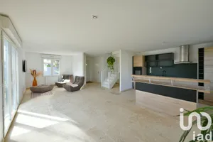 House at Saint-Maurice-en-Gourgois (42240)