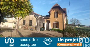 Village house at Saint-Philippe-du-Seignal (33220)