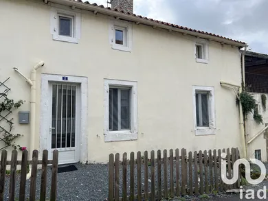 Maison à Beugnon-Thireuil (79160) — 2/9