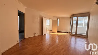 Apartment at Paris (75016)