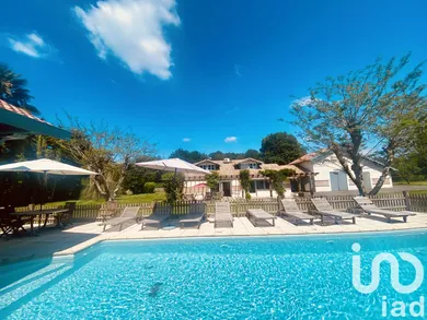 House at Pey (40300)