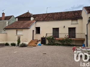 House at Épineuil (89700)
