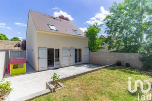 House at Épône (78680)