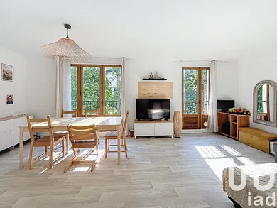 Apartment at Brie-Comte-Robert (77170)