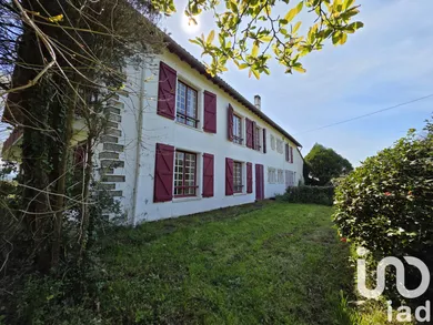 Maison traditionnelle à Aïcirits-Camou-Suhast (64120)