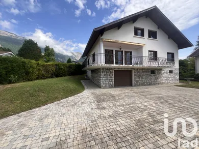 House at Saint-Nazaire-les-Eymes (38330)