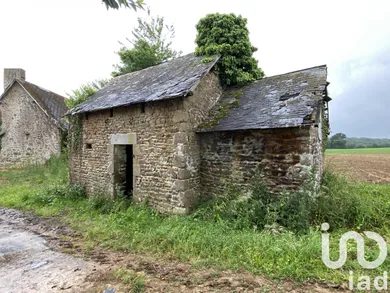 Building in Ernée (53500)