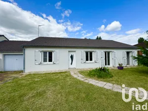 House at Neuville-aux-Bois (45170)