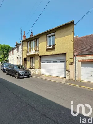 Maison traditionnelle à Gien (45500)
