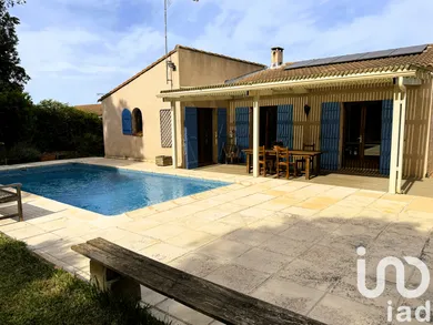 Maison à Saint-Gilles (30800)