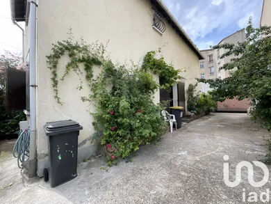 House at Saint-Denis (93200)
