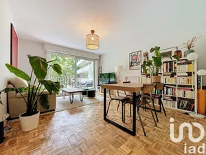 Apartment at Versailles (78000)