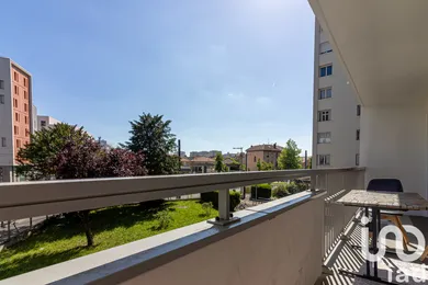 Apartment at Lyon (69008)