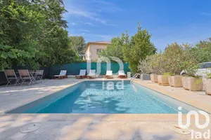 Studio à Aix-en-Provence (13090)