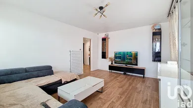 Apartment in Évry (91000)