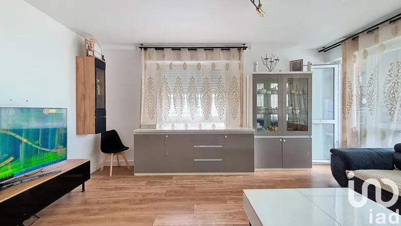 Appartement 3 pièces 73 m² · à Évry · 72,9 m² · 163 500 €