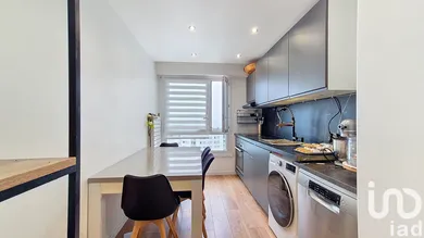 Apartment in Évry (91000)
