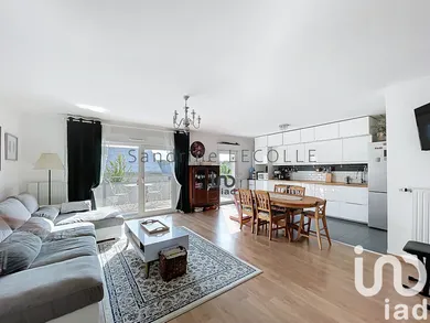 Apartment at Chessy (77700)