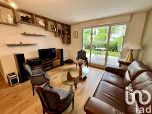 Apartment at Chatou (78400)