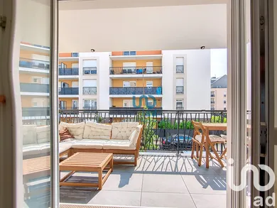 Apartment in Ozoir-la-Ferrière (77330)
