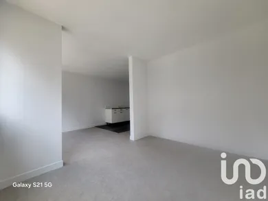 Appartement à Grigny (91350) — 2/6