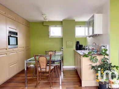 Appartement à Paris (75015) — 10/15