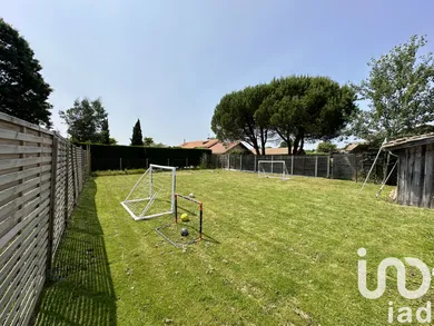 House at Sainte-Hélène (33480)