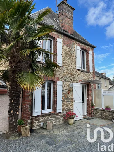 Village house in Thèreval (50180)