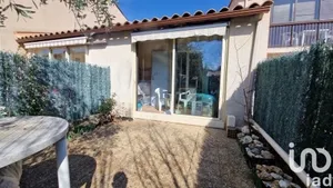 Apartment at Gréoux-les-Bains (04800)