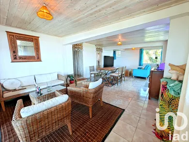 Maison traditionnelle à Petite-Île (97429)