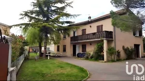 Maison à Laragne-Montéglin (05300)