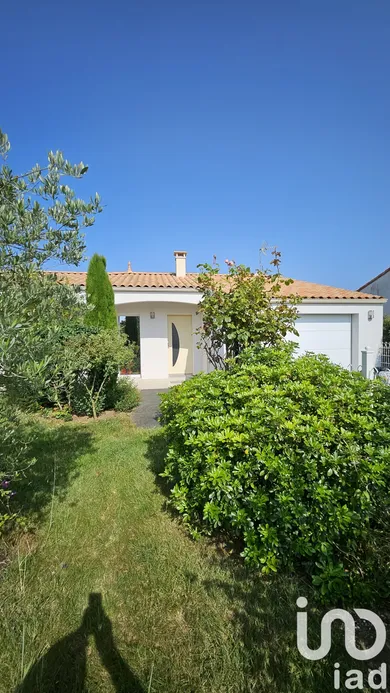 House at Saujon (17600) — 2/24
