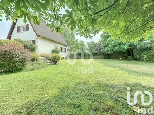 House at Pontault-Combault (77340)