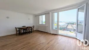 Apartment at Grenoble (38100)