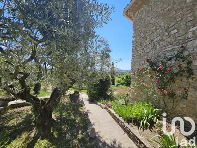 Bastide in Saint-Pierre-de-Vassols (84330)