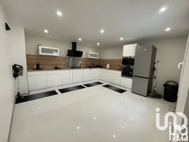 House at Tarascon (13150)