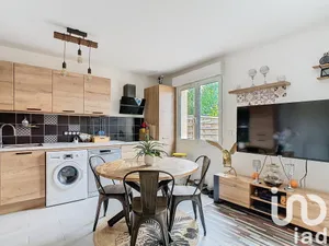 Duplex at Mézières-sur-Seine (78970)