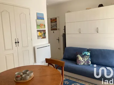 Apartment at Six-Fours-les-Plages (83140) — 4/4