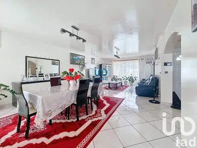 House in Chelles (77500)