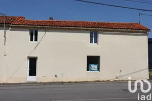 House at Largeasse (79240)