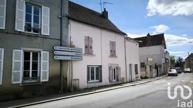 Building at Santenay (21590)