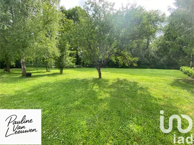 Terrain à bâtir à Auxon (10130)