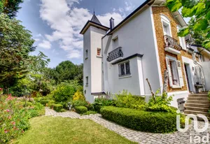 Mansion at Chelles (77500)